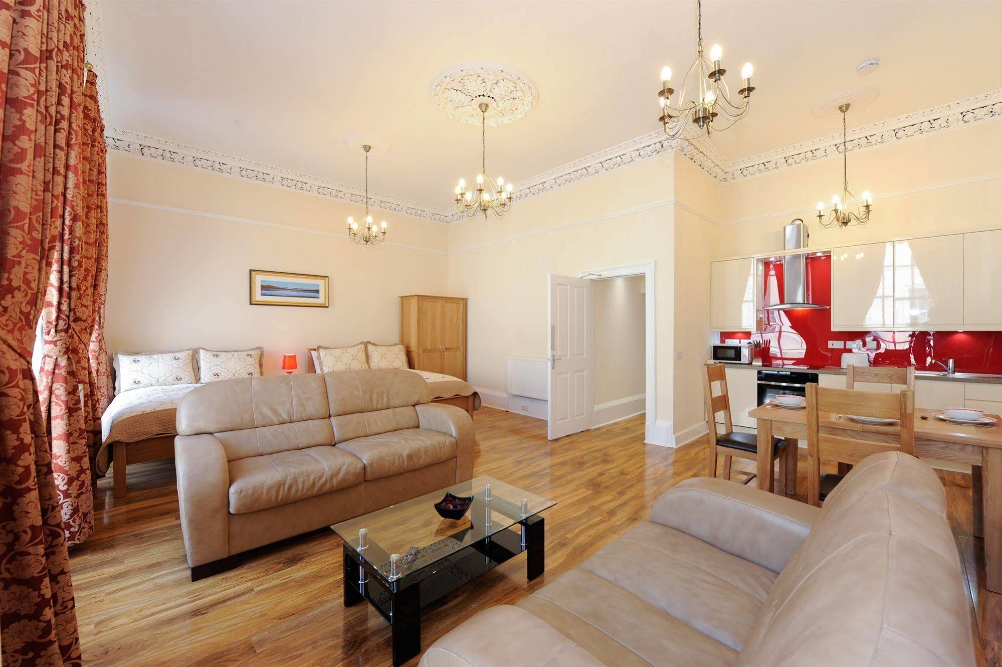 Edinburgh City Suites Экстерьер фото