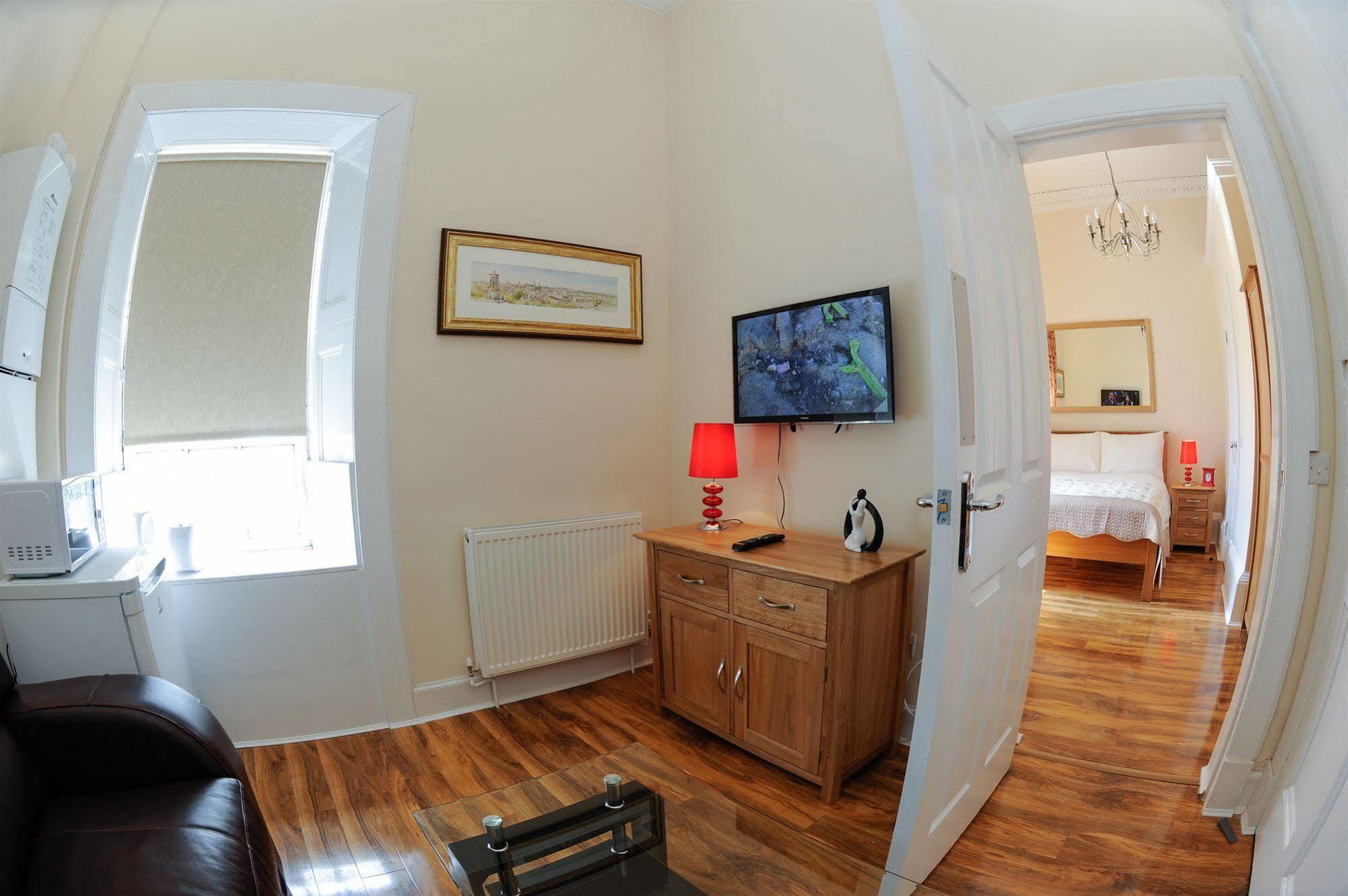 Edinburgh City Suites Экстерьер фото