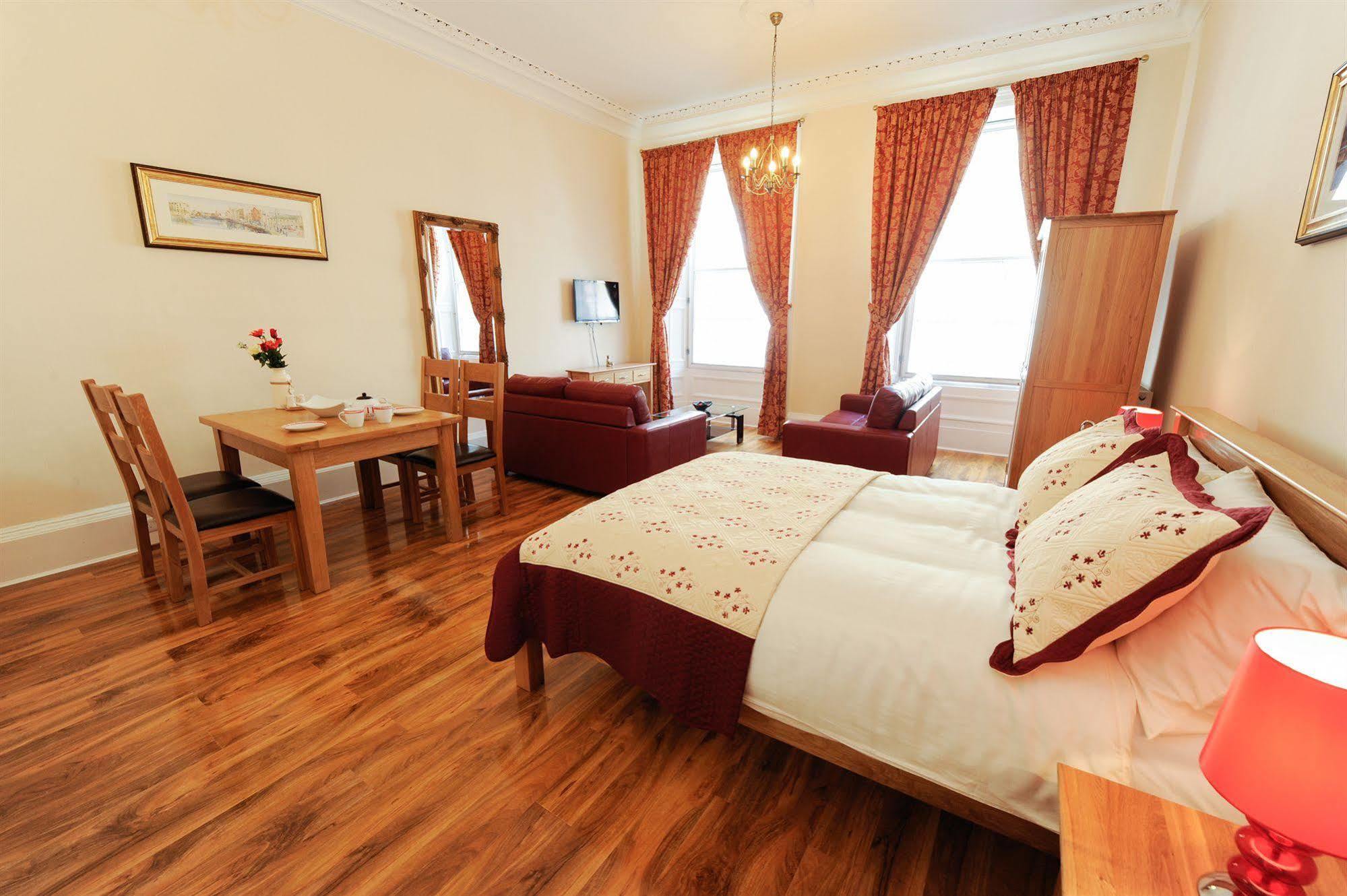 Edinburgh City Suites Экстерьер фото